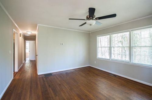 1590 Belle Isle Cir, Atlanta GA  30329-2524 exterior