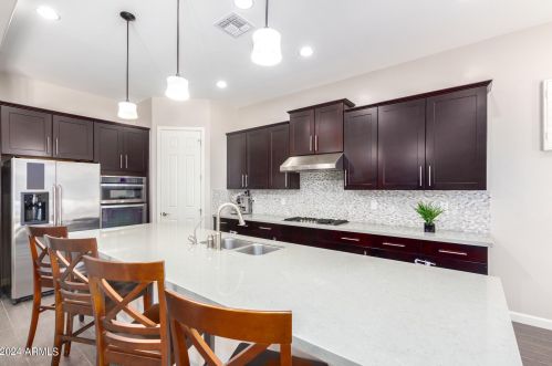 4820 Mingus Dr, Chandler AZ 85249-2052 exterior