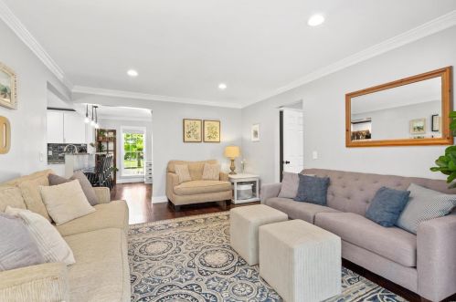 5023 Flamewood Dr, Saint Louis MO 63129-2527 exterior