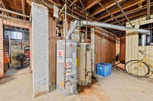 193 10 St, Providence RI 02906-2922 exterior