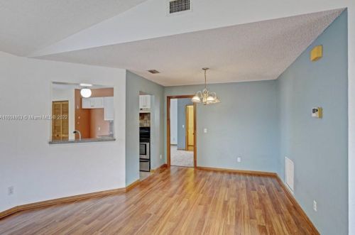 681 College Park Rd, Fort Pierce FL 34953-3330 exterior