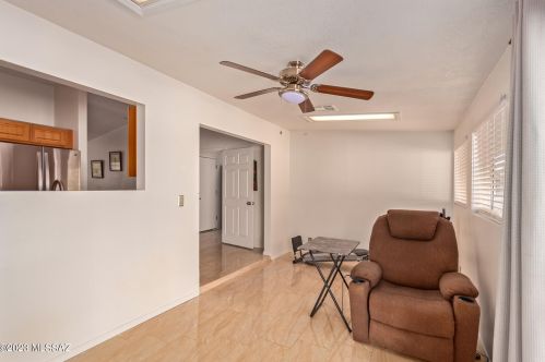 7313 Camino De La Tierra, Tucson AZ  85746-8300 exterior