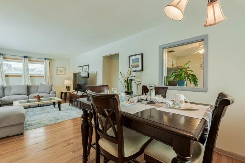 4022 64th St, Milwaukee, WI 53216-1148