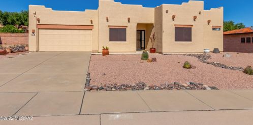 802 Belltower Dr, Green Valley AZ 85614-3268 exterior