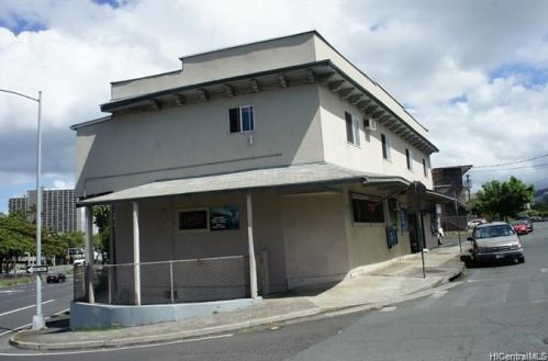 1402 Lusitana St, Honolulu HI 96813-1625 exterior