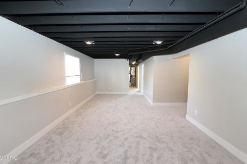 302 Burt, Grand Rapids MI 49548-3261 exterior