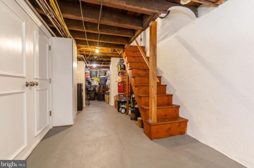 1529 Clarion St, Philadelphia PA  19147-6209 exterior