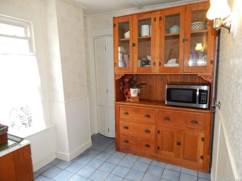 53 Lk Ave, Middletown NY 10940-5911 exterior