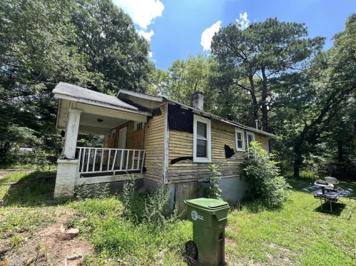 2480 Baker Rd, Atlanta GA 30318-6132 exterior