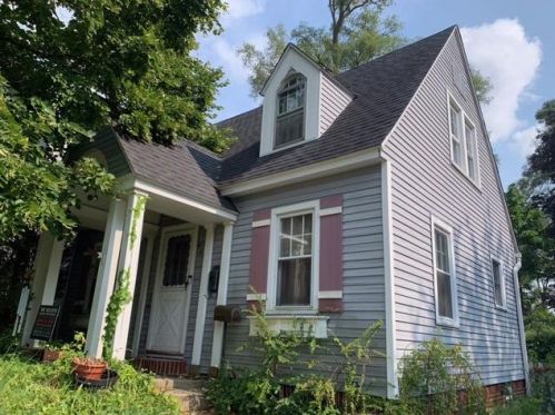 409 Fairfax Ave, Kalamazoo, MI 49001-4259