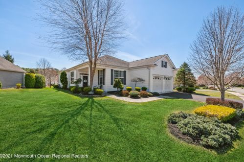 35 Carlisle Dr, Jackson Twp, NJ 08527-6304