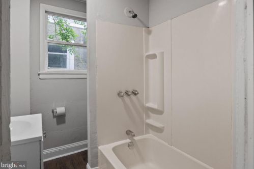 928 Forrester Ave, Darby PA 19023-1612 exterior