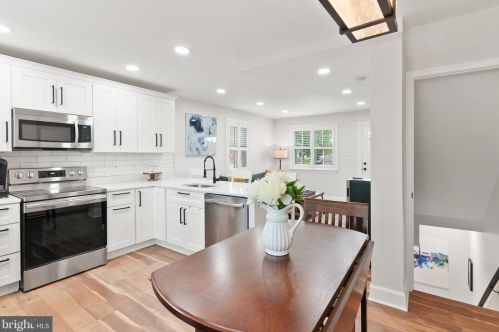 4355 G St, Washington DC  20019-4255 exterior