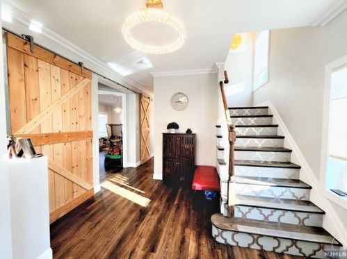 541 John St, Teaneck NJ  07666-5340 exterior