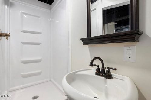 1645 Woodward Ave, Grand Rapids MI 49506-4529 exterior