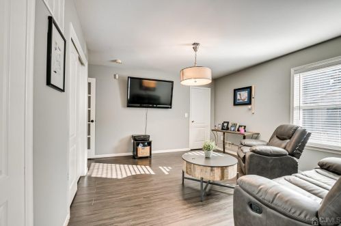 115 High St, Metuchen NJ 08840-2339 exterior