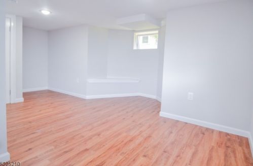 9 James St, Montclair NJ  07042-2901 exterior