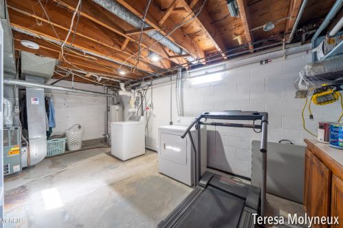 4085 Nicholl Ave, Meskegon MI 49444-3633 exterior