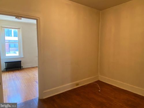 742 Carpenter St, Philadelphia PA 19146-2511 exterior