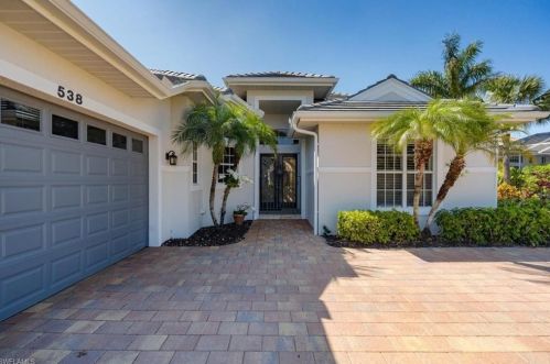 538 Eagle Creek Dr, Naples, FL 34113-8029