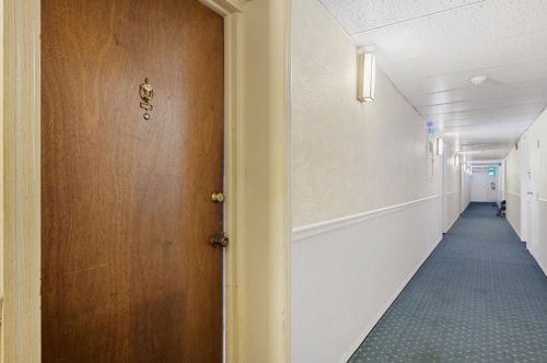 420 Chestnut St, Pittsburgh PA  15202-2519 exterior