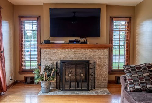 4088 Glenway St, Milwaukee WI 53222-1115 exterior