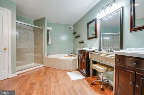 1312 Foxmeadow Dr, Limerick PA 19468-1556 exterior