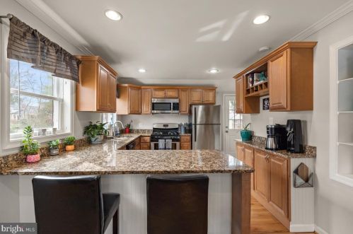 13008 Evanston St, Rockville MD 20853-3027 exterior