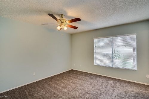 9641 37 Ave, Phoenix AZ 85053-4620 exterior