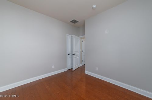 29 Mystic Point Dr, Bluffton SC 29909-2073 exterior