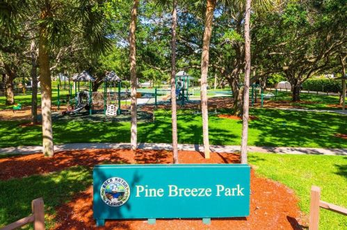 960 20 St, Boca Raton FL 33486-6832 exterior