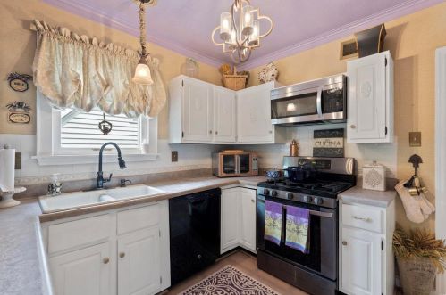 117 Maple Ave, Saint Louis MO 63138-3054 exterior