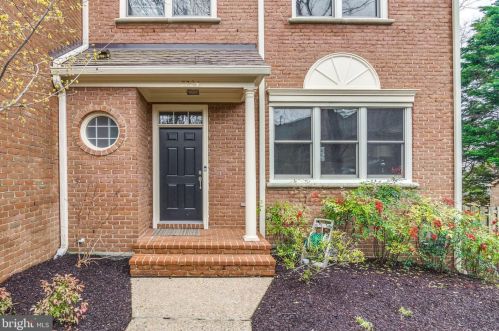 7224 Aynsley Ln, Mc Lean VA  22102-2919 exterior