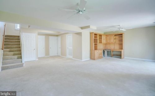 617 Azalea Dr, Rockville MD 20850-2010 exterior