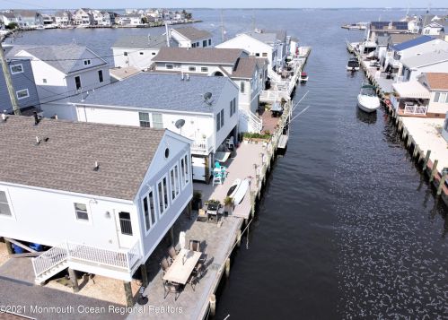 214 Mallard Ln, Lavallette, NJ 08735-1615