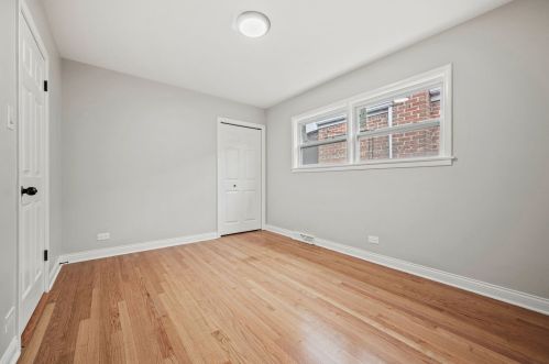 2335 92nd St, Chicago IL  60617-3841 exterior