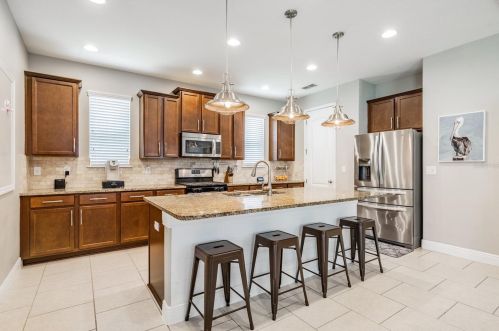 20114 Outpost Point Dr, Tampa, FL 33647-3562