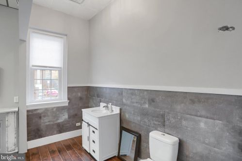 301 Penn St, Huntingdon PA 16652-1609 exterior