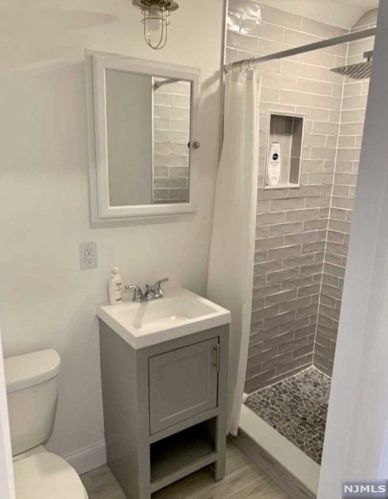 1187 Sussex Rd, Teaneck NJ  07666-2770 exterior