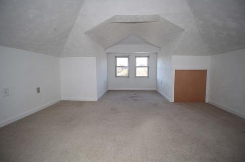 2400 Allender Ave, Pittsburgh PA 15220-3906 exterior