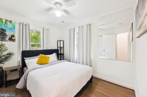 5117 Mount Vernon Memorial Hwy, Alexandria VA  22309-3319 exterior