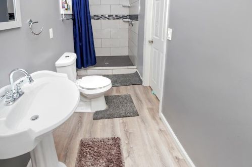 1330 Allene Ave, Atlanta GA 30310-4318 exterior