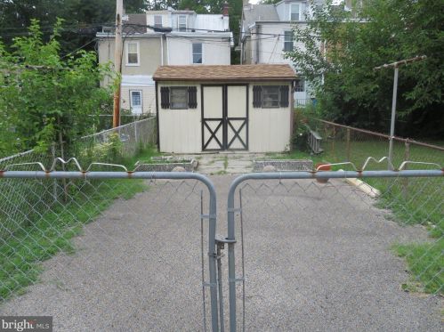 350 Krams Ave, Philadelphia PA 19128-4733 exterior