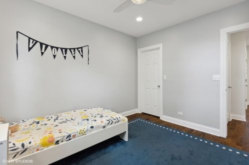 2425 Pensacola Ave, Chicago IL  60618-1607 exterior