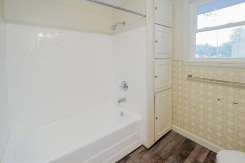 2728 Parchmount Ave, Kalamazoo MI  49004-1793 exterior