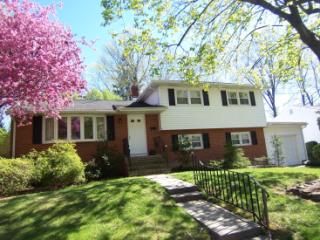 5 Alyce Ct, Trenton, NJ 08648-3115