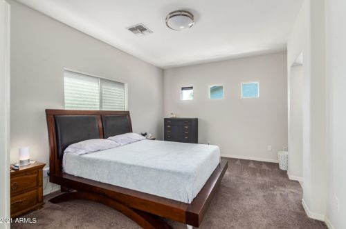 8216 4 Ave, Phoenix AZ 85041-5743 exterior