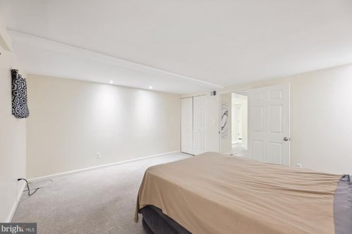 608 Columbia Rd, Washington DC 20001-2905 exterior