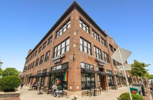 2604 Park Pl, Milwaukee WI  53211-3840 exterior