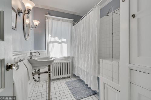 29 Fry St, Saint Paul MN 55104-3703 exterior